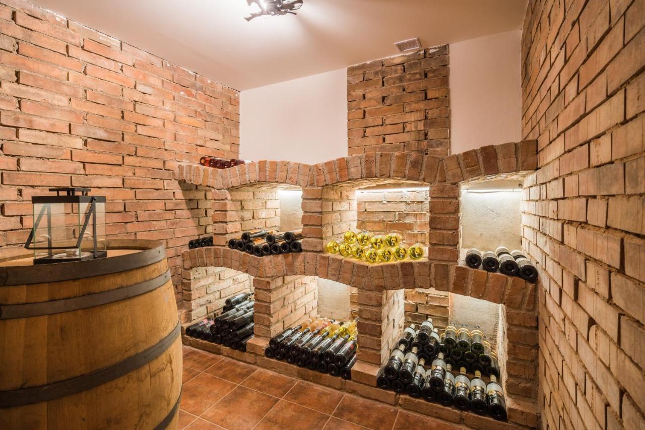 Vinoza - Ubytovani A Vinny Sklep Velke Bilovice Rulandova Zewnętrze zdjęcie